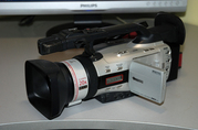 Продам видеокамеру Canon XM2